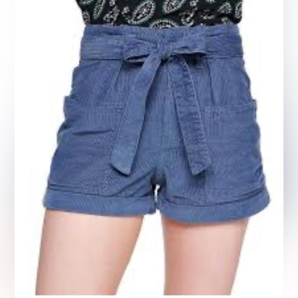 🎀 NWT SO Mom Corduroy Shorts Paperbag Womens Size 7 Belted Pockets Cotton Blue